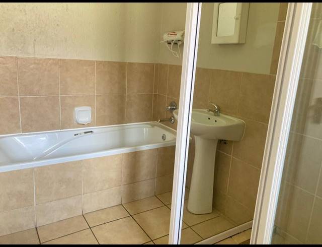 2 BEDROOM APARTMENT FOR SALE IN COMET